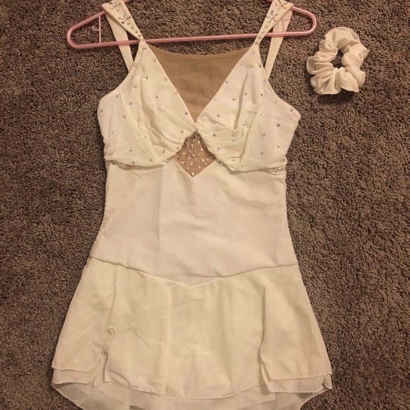 Figure skating competition dress - Picture 7 of 8